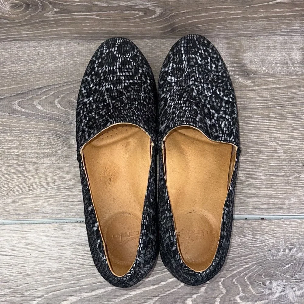Dansko Larisa Women’s Sz 8.5-9/EU 39 Black Silver Leopard Print Flats Loafers